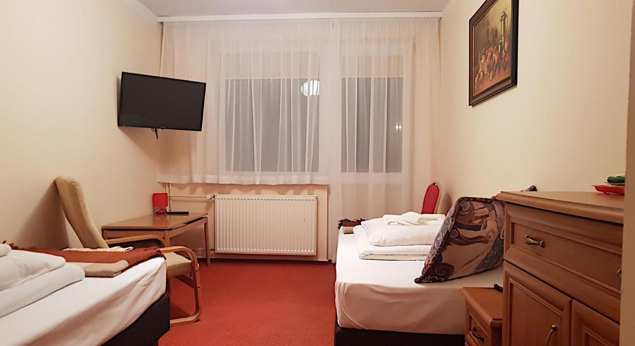 Osrodek Wypoczynkowo Rehabilitacyjny Wlokniarz Hotel Ustka Exterior photo